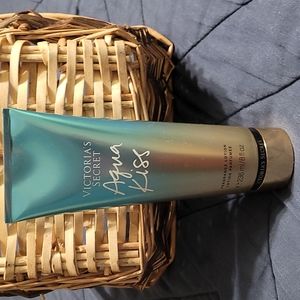 Aqua Kiss Lotion